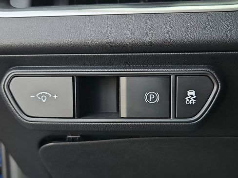 Certified 2025 Kia K4 FWD image 23