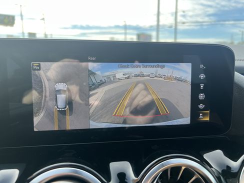 Used 2022 Mercedes-Benz GLA 250 4MATIC image 25