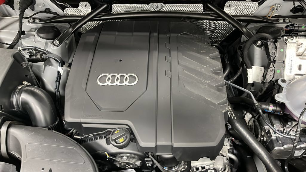 Used 2025 Audi Q5 2.0T Premium Plus w/ Premium Plus Package AWD/4WD image 26