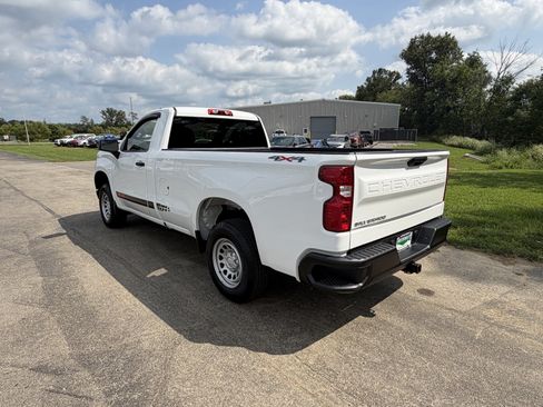 Used 2025 Chevrolet Silverado 1500 W/T w/ WT Value Package AWD/4WD image 4