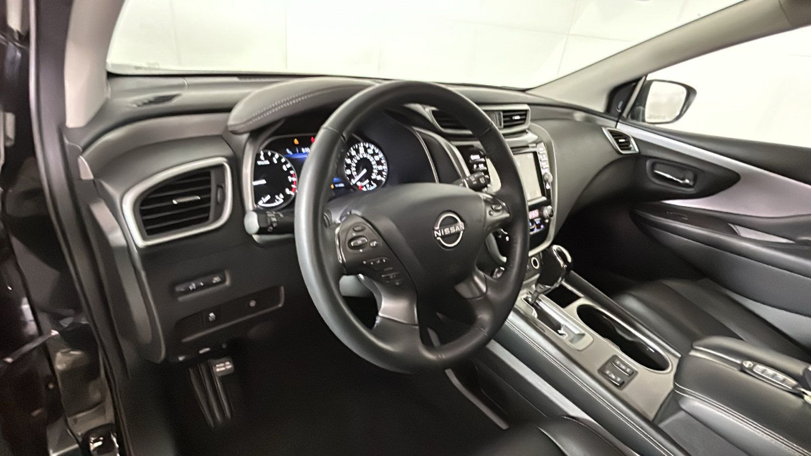 Used 2024 Nissan Murano SV w/ SV Midnight Edition Package AWD/4WD image 15