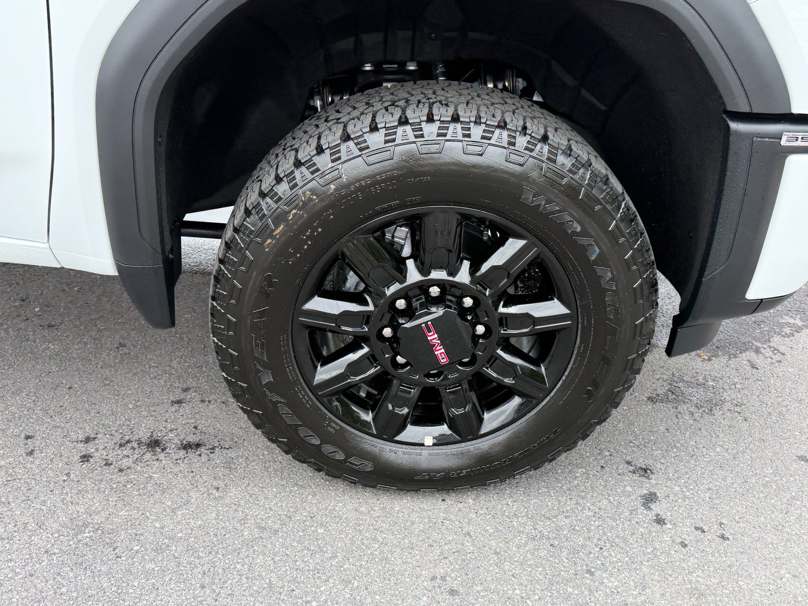 New 2026 GMC Sierra 3500 AT4 AWD/4WD image 12