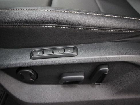 Used 2022 Volkswagen Atlas SEL R-Line image 17