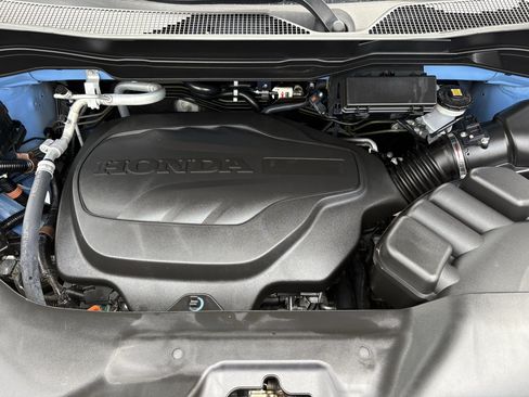 Certified 2025 Honda Passport TrailSport image 33
