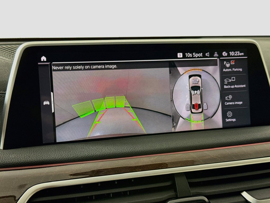 Used 2022 BMW 740i w/ Premium Package RWD image 15