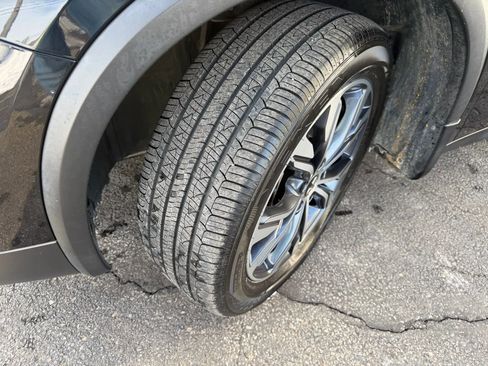 Used 2018 INFINITI QX30 Premium w/ Cargo Package image 68