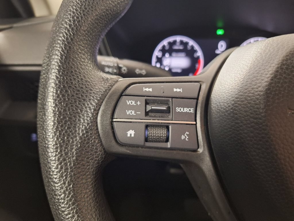 Used 2025 Honda CR-V LX image 19