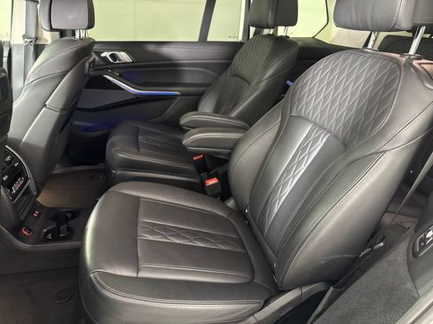 Used 2021 BMW X7 xDrive40i w/ Executive Package AWD/4WD image 13