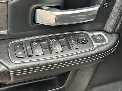 Used 2020 RAM 3500 Laramie image 12