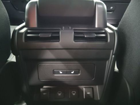 Used 2022 Land Rover Defender 110 X image 42