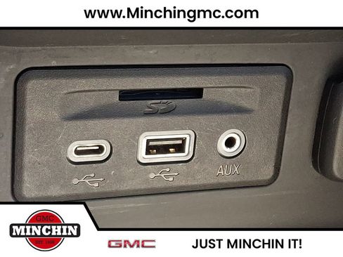 Used 2022 GMC Terrain SLT w/ Tech Package AWD/4WD image 25