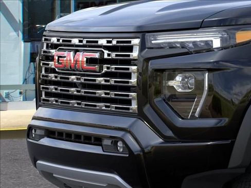 New 2026 GMC Canyon Denali AWD/4WD image 13