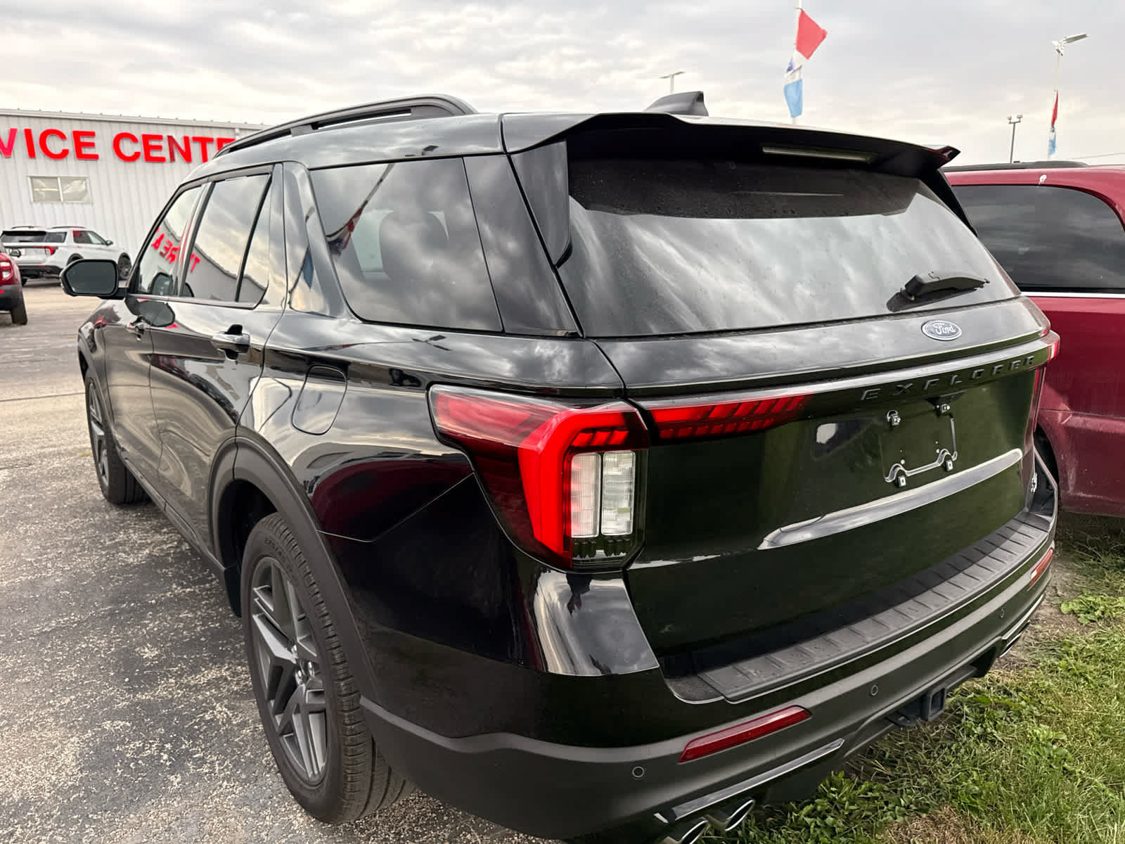 Used 2026 Ford Explorer ST w/ Sun And Sound Package AWD/4WD image 7