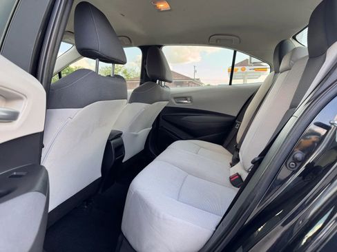 Used 2021 Toyota Corolla LE FWD image 18