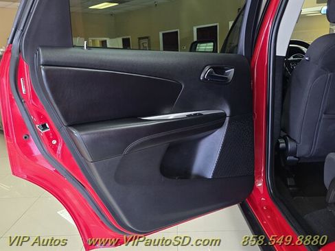 Used 2013 Dodge Journey American Value Package FWD image 13