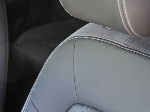 Used 2024 Audi Q4 e-tron Premium w/ Convenience Package image 25