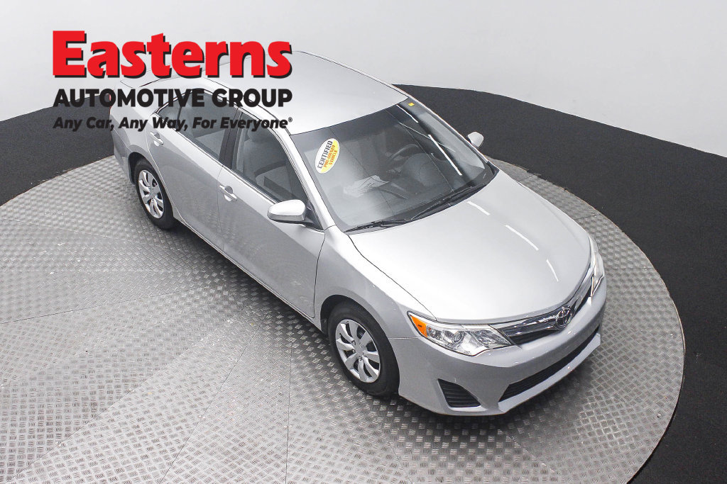 Used 2014 Toyota Camry LE FWD image 4