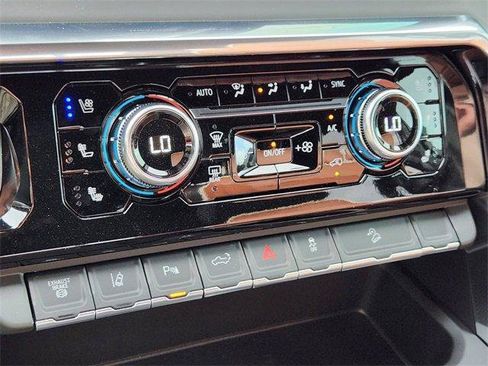 New 2026 GMC Sierra 2500 Denali Ultimate w/ Max Trailering Package image 19