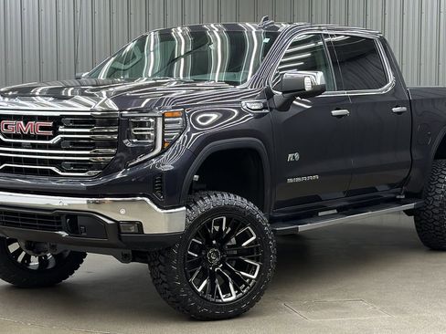 Used 2026 GMC Sierra 1500 SLT AWD/4WD image 1