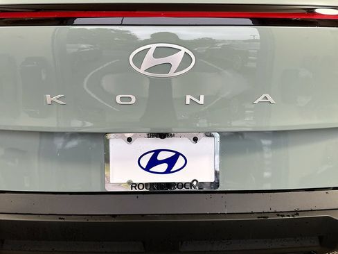 Certified 2024 Toyota Camry SE w/ Convenience Package FWD image 6