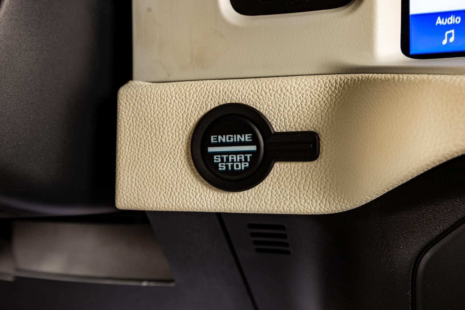 Used 2026 Ford Bronco Heritage Edition AWD/4WD image 21