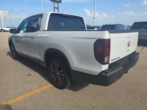 Used 2019 Honda Ridgeline Sport image 11