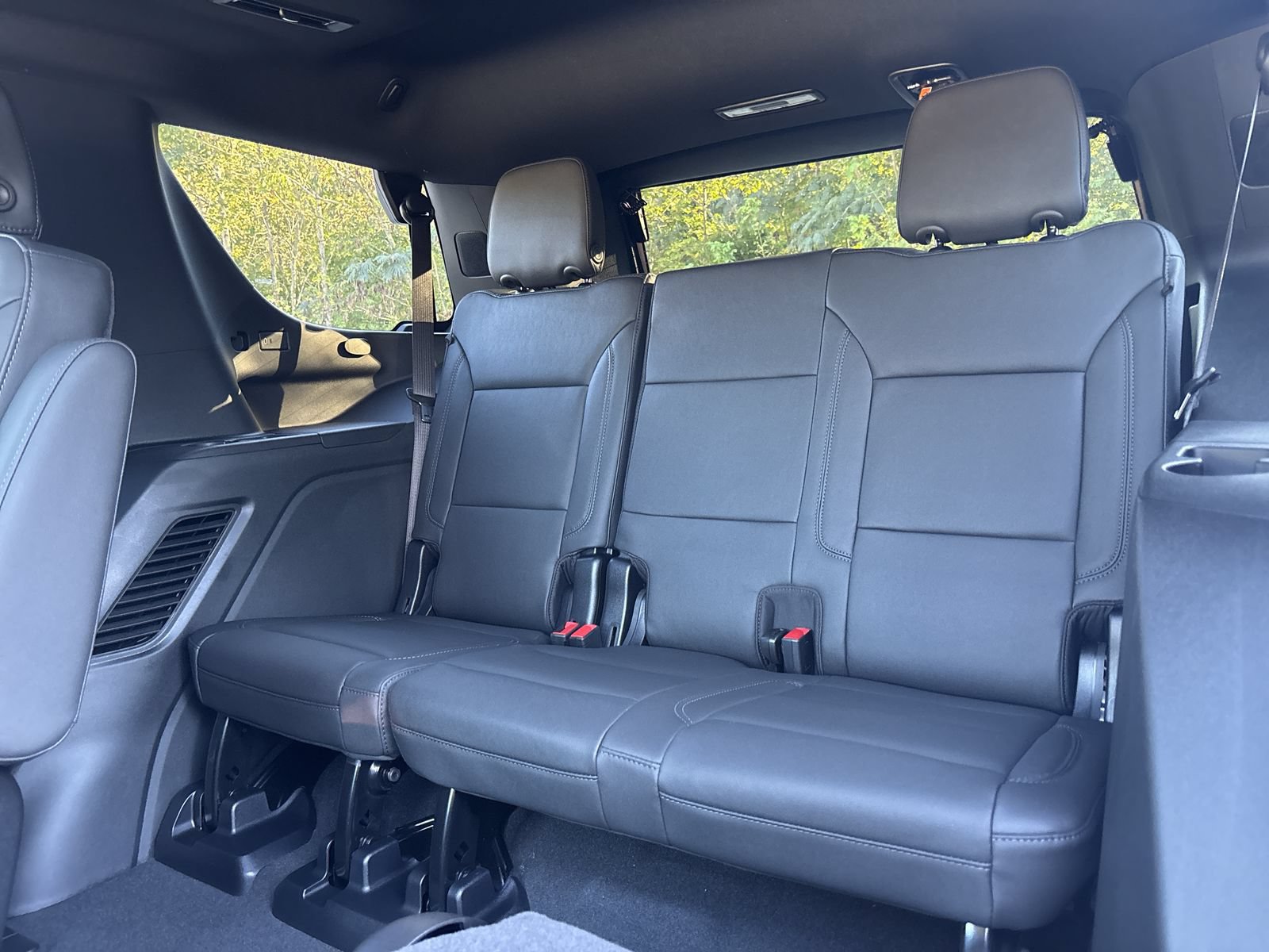 New 2027 Chevrolet Tahoe Z71 w/ Comfort Package AWD/4WD image 26