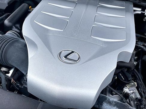Used 2023 Lexus GX 460 Luxury w/ Accessory Package AWD/4WD image 30