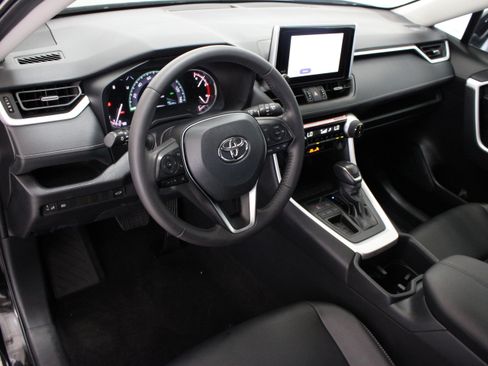 Used 2025 Toyota RAV4 XLE Premium FWD image 13