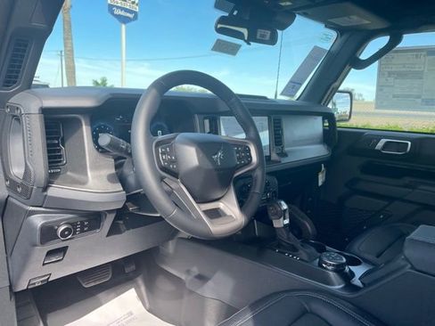 New 2026 Ford Bronco Badlands image 9