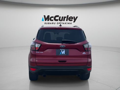 Used 2018 Ford Escape SE w/ SE Sport Appearance Package AWD/4WD image 5
