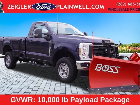 Used 2024 Ford F250 XL w/ FX4 Off-Road Package image 3