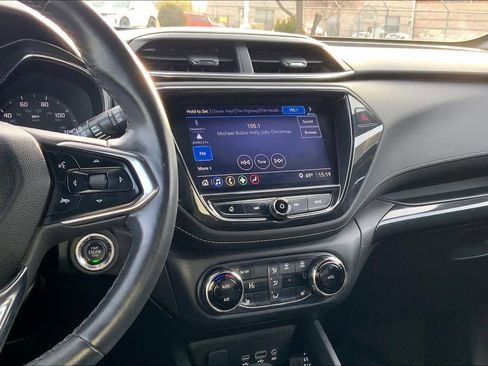 Used 2023 Chevrolet TrailBlazer ACTIV w/ Convenience Package image 5