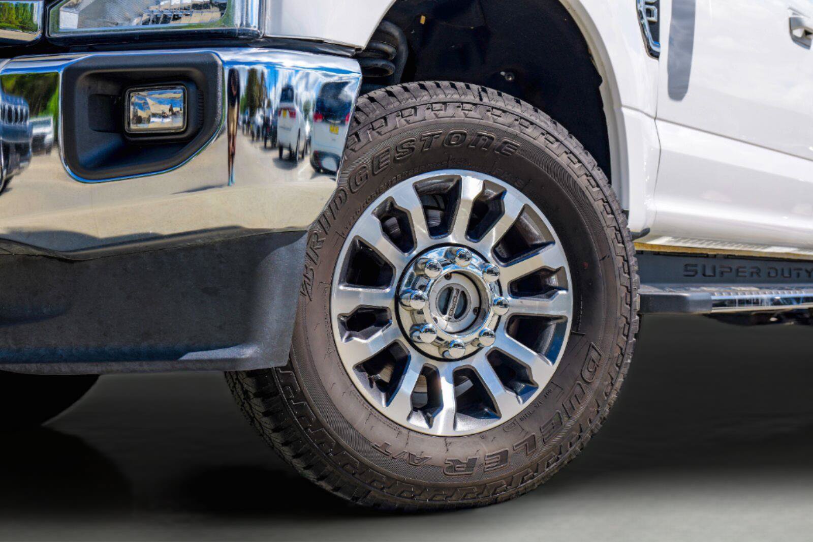 Used 2020 Ford F250 Lariat w/ Lariat Value Package AWD/4WD image 2