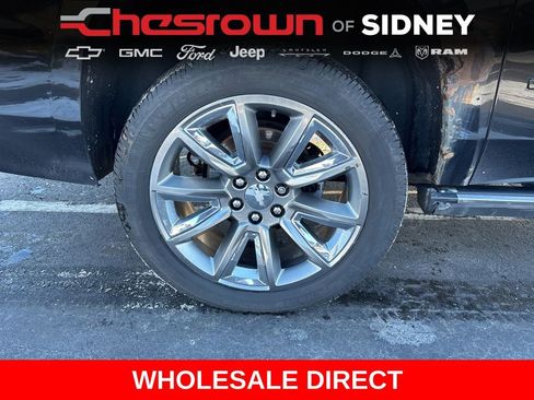 Used 2015 Chevrolet Suburban LTZ AWD/4WD image 11