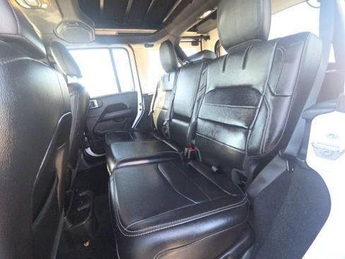 Used 2023 Jeep Wrangler Unlimited Sahara w/ Cold Weather Group image 24