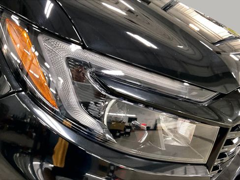 Used 2023 Honda Ridgeline Black Edition image 28