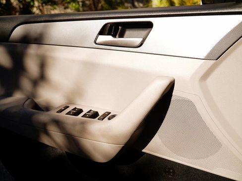 Used 2018 Hyundai Sonata ECO image 28