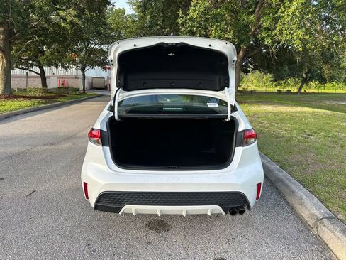 Used 2020 Toyota Corolla SE FWD image 11