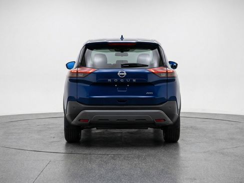 Used 2025 Nissan Rogue SV image 7