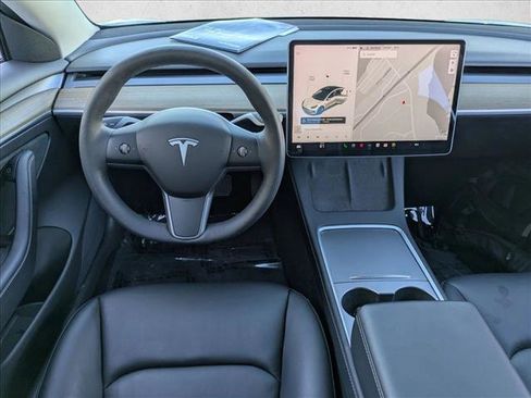 Used 2022 Tesla Model 3 image 15