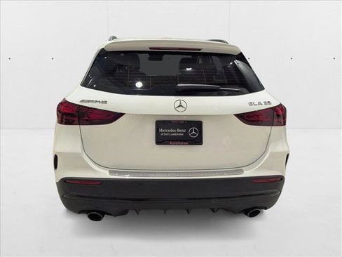 New 2025 Mercedes-Benz GLA 35 AMG 4MATIC image 7