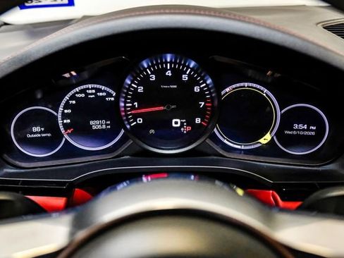 Used 2019 Porsche Cayenne AWD/4WD image 24