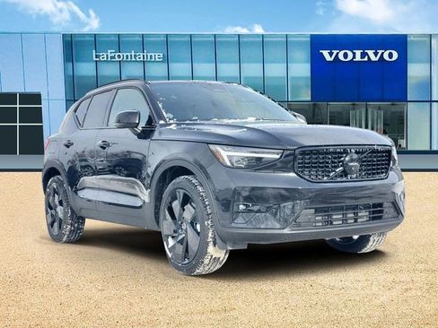 New 2026 Volvo XC40 B5 Ultra w/ Protection Package Premier image 3