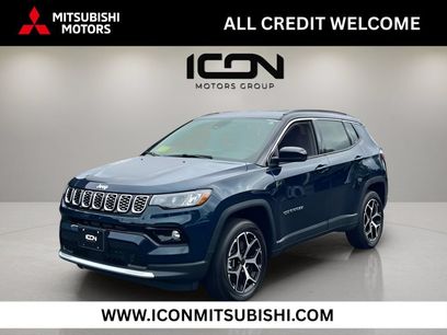 Used 2026 Jeep Compass Limited w/ Mopar Graphics Package