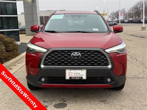 Used 2023 Toyota Corolla Cross XLE w/ Convenience Package image 8