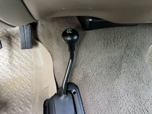 Used 2001 Ford F250 XLT AWD/4WD image 28