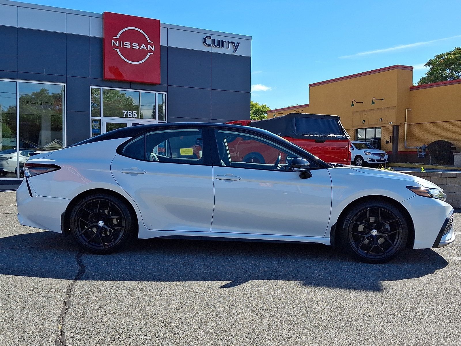 Used 2022 Toyota Camry XSE AWD/4WD image 8