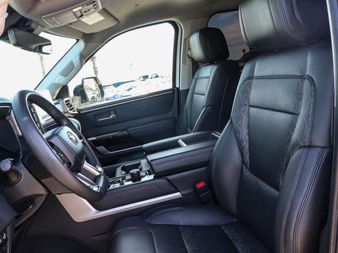 Used 2023 Toyota Tundra Limited image 27