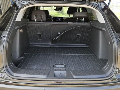 Used 2025 Chevrolet Trax LS w/ LS Convenience Package image 31